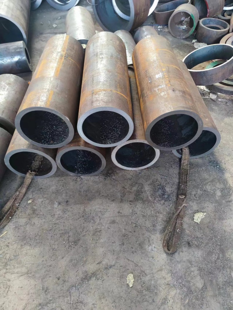 临渭临渭临渭12Cr1MovG无缝钢管切割